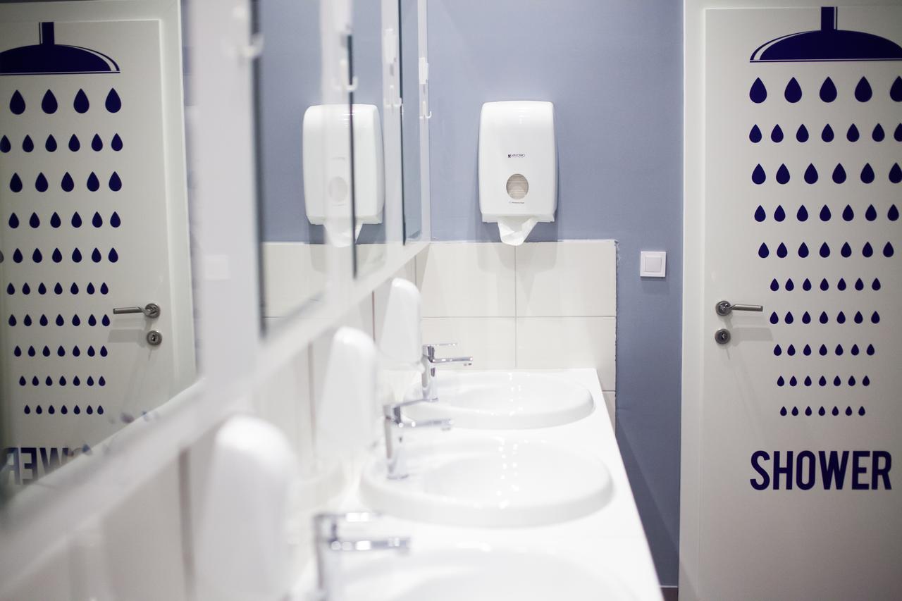 Bed in 8-Bed Mixed Dormitory Room,639324009:JPEG